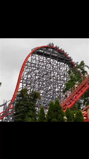 Wicked Cyclone: Thrilling Roller Coaster Experience