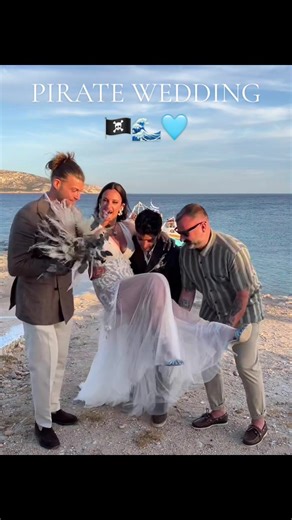 Pirate Wedding on Koufonisia Islands | Love Story in Neoremezzo