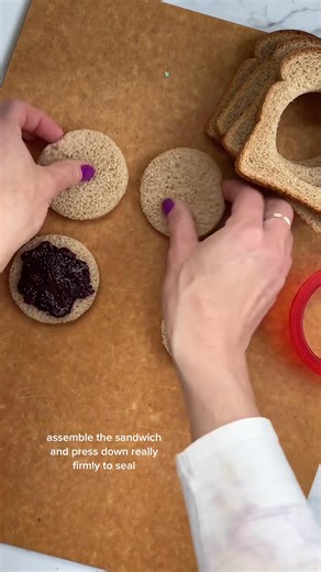Some days we do regular sandwiches, others it’s DIY Uncrustables which always delight my kids! I love these since I can use bread and fillings the kids prefer, I always have the ingredients on hand, and then I~ | Yummy food Fnas | Facebook