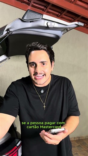 Com R$100 mil em barras de ouro, viagens e iPhones em jogo, vale qualquer estratégia de venda