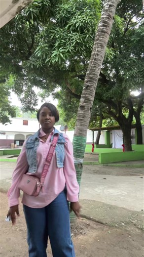 Vidéos de lady Flo (@lady.flo61) avec original sound - Big T_Me🌴🎧