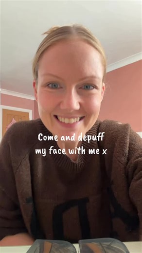 Chelsie George on Instagram: "Seen so many people use these so wanted to see the results for myself…plus it felt lush!! Do you think it worked? Do you use these? And if you need to get the ball rolling and have a chat with @covermybubble then now is the time, fresh start to the year. Get it done my friends 🫶🏻 ad #depuffatiredmama"