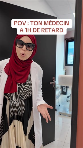 POV : Ton médecin a 1h de retard 😰⏰ Je sais, c’est frustrant d’attendre. Vous avez pris RDV, organisé votre journée, et vous vous retrouvez dans une salle d’attente bondée. Sachez que ce retard cumulé, ça peut être : • Un patient en détresse qui a eu besoin de 30 min au lieu de 15 • Une urgence vitale qui s’est glissée entre deux RDV • L’hôpital qui a appelé pour un dossier urgent • Mon logiciel qui a planté • Un patient arrivé lui-même en retard qui a décalé tout mon planning Un jour, ce patie