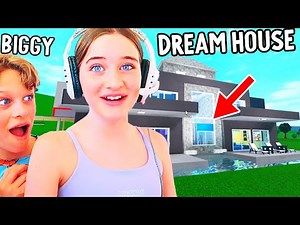 WHO CAN BUILD BIGGY'S DREAM HOUSE in Bloxburg Roblox Gaming w/ The Norris Nuts