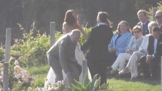 Jon Hamm marries fiancée Anna Osceola