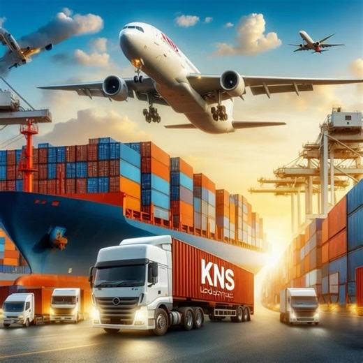 ✦ Forwarder明明是「中間商」 為什麼卻依然屹立不倒、無法被淘汰？ 很多人一直有個疑問—— Forwarder 不就是發貨人與船公司間的中間人嗎？ 既然是中間商，為什麼出口商、工廠、貿易商不直接向船公司訂艙、直接走官網平台操作？ 那這個角色不就瞬間消失了嗎？ 聽起來很合理，但現實遠比你想像複雜。 要當一個能生存、甚至做得出競爭力的 forwarder，難度絕對不輸「倒貨高手」。 原因在於 forwarder 提供的價值，至今仍無人能完全取代。 以下 6 點就是 forwarder 至今仍站穩市場的關鍵： ⸻ 01 ▍船公司不是萬能，高效率也換不到時間 船公司的主業是航線與海運本身，像內陸卡車、報關服務、倉儲配送、清關文件等細碎環節本來就不是它們的核心業務。 更重要的是—— 船公司如果要直接對接大批零散出貨客戶，成本會高到崩潰。 除非是貨量穩定的大客戶，才有機會直接簽約；其他中小出口商，多半還是透過forwarder整合進來，效率跟成本都更合理。 換句話說： Forwarder替船公司做了它不想做、也沒空做的事。 ⸻ 02 ▍小量出貨靠Forwarder才能變大貨量 小批量出口(