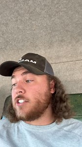 Cranking hogs! #Gleaner | The Popcornfarmer