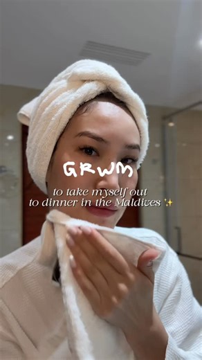 Peri Erkva| Lifestyle & Beauty | model on Instagram: "Me, the ocean, and the softest version of myself 🌊✨"