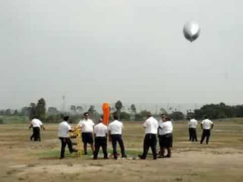 Goodyear Blimp Landing Approach & Go-Around