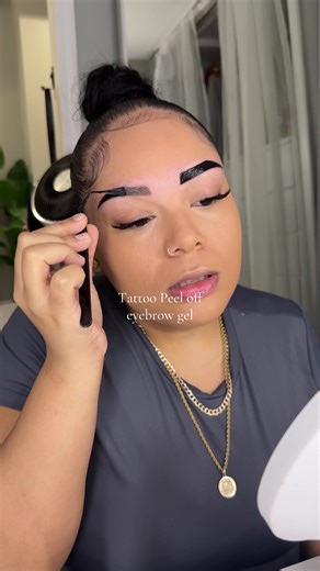 Quick Guide to Perfect Eyebrows with Tattoo Brow Gel