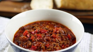 121K views · 175 reactions | Amazingly Good Slow Cooker Chili! Full Recipe: https://slowcookingperfected.com/slow-cooker-chili/ | Slow Cooking Perfected | Facebook