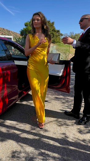 77K views · 692 reactions | - 囹ElinaDanilova.com - #salsa #dance #tutorial #behappy #elinadanilova #wellnessprofessional #wellness | Elina Danilova | Facebook