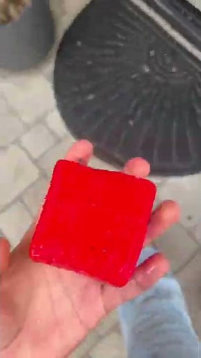 HOW TO USE SKATEBOARD WAX