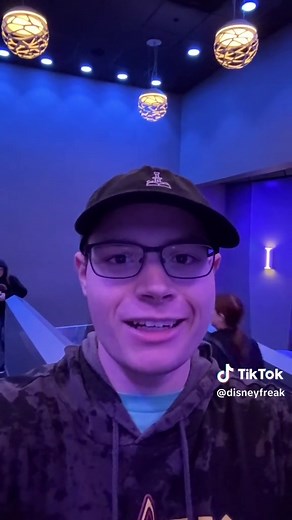 Bring Back Virtual Queue for Cosmic Rewind at EPCOT