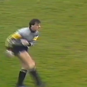 316K views · 2.1K reactions | Airdrie  Falkirk, definition of a hopeful long kick from the keeper. Questionable defending. Amazing ball boy. | Football: The Vintage Collection | Facebook