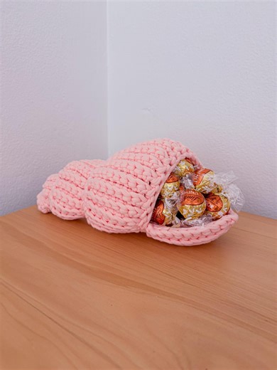 Seashell Chocolate Gift Bowl | Coastal Decor | Beach House Decor | Handmade Crochet Seashell | Ocean Inspired Decor - Etsy