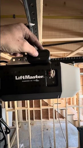 How to program Liftmaster Security 3.0 Remote #garagedooropener #programming #liftmaster