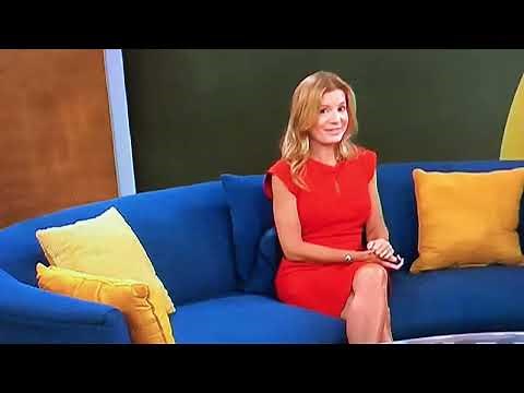 Jen Carfagno leg side view … very rare. {9/18/23}