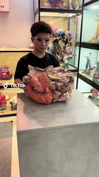 Uzumaki Naruto: The Legendary Hokage Action Figure