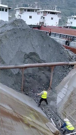 From rock to crop! 🌱💎 How raw phosphate ore becomes fertilizer.