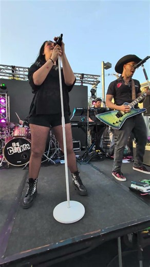 Entertainment Club Of NJ : Cliffs / Shake Your Groove Thing 2 @ Red Rock Tap And Grill 6/4/26