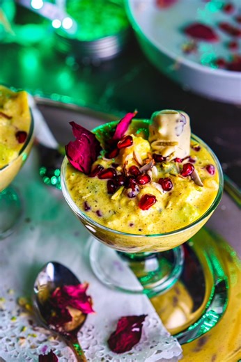 Celebrate Diwali with a refreshingly creamy treat! Fruit Rabri - a fusion of freshness and tradition. This rich, creamy dessert with a fruity twist is a must-try for the festivities. 🪔🍇🍎#diwalispecial #FruitRabri #sweettreats #festive #diwali #instantrabri #deliciousdesserts #festivevibes #explore #indianfoodie #foodie #viral #viralreels #trending #sweet #mithai #diwali2023 #viralreelsfacebook #trendingreels #reelsfbシ | My Ginger Garlic Kitchen