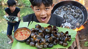 97K views · 1K reactions | Primitive Technology - cooking snail in forest - eating delicious | Fresh Cook | Facebook