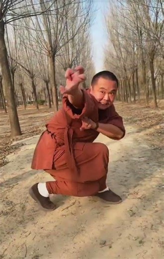 How to Form the Eagle Claw Fist | Kung Fu Grip Strength