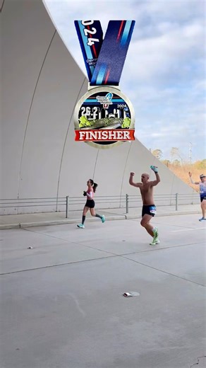 🏁 🎉 CONGRATULATIONS 🍾 🎧 Make the commitment for 2025 at the lowest available price before early registration closes January 31st. #RunHou #HouMarathon #HouHalf | Chevron Houston Marathon