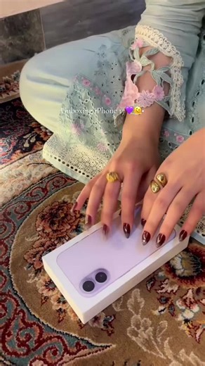 iPhone 17 Unboxing Experience