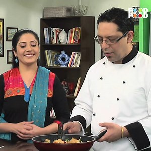 13K views · 9.9K reactions | Bread Upma: When you love bread as well as upma, you make- Bread Upma! Easy and Instant Snack that you can try anytime. #BreadUpma #breadupma #breadupma #breadupma #breadupmalove #breadupma #healthy #tasty #foodfood | FoodFood | Facebook