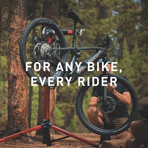 Our bike work stands have won countless awards over the years and are the premiere choice of professional bike mechanics worldwide. We build for light weight, portability, performance and durability. The more you invest in your bike repair stand, the more speed and convenience you’ll experience – speed levers for fast setup, patented clamp head designs and premium aluminum to achieve incredible stiffness and low weight. | Feedback Sports