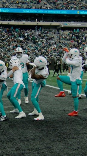 Waddle with the catch, celly with the guys 🙂‍↕️