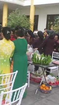 Rice cooking and betel chewing contest, part 1