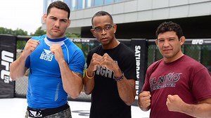 During his battle with cancer, ESPN anchor Stuart Scott fell in love with MMA. Taelor and Sydni Scott spoke about the impact the sport had on their father and how the The V Foundation’s Stuart Scott Cancer Memorial Fund honors his legacy in the continued fight against cancer. | ESPN MMA