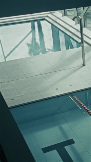 Sport born. Life proof. 🎒Our new bag range is here and ready to handle everything from school to pool. Equipped with our new Aquabreathe Technology - an advanced ventilation sysytjag effectively reduces odor, mold, and moisture buildup #arenausa | Arena