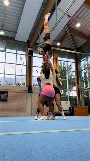 OFF Season 🔥 Level UP🔝 @Chantalle Steckenreiter @antonio🐐 @Moesha🧚🏾 #cheer #fyp #foryoupage❤️❤️