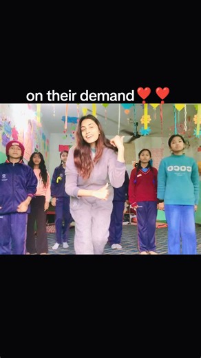 teacher and students #newidpleasesupport😊 #annualfunction #practice #easysteps #olimiss @🧚‍♀️Swoikshya 🧚‍♀️ @Aastha khatri