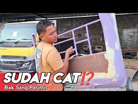 Has the Pioneer's Truck Bed Been Painted?