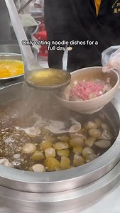 129K views · 29K reactions | Only eating noodles for a full day in Vietnam!  Locations in Ho Chi Minh City: Pho Le - Nguyễn Trãi Bún Thịt Nướng Chả Giò - Nguyễn Trung Trực Bánh Canh Cua Út Thảo #vietnam #food #vietnamesefood #pho #saigon | biteswithlily | Facebook