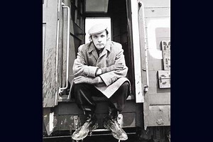 Glenn Gould biographie/portrait au-delà du piano