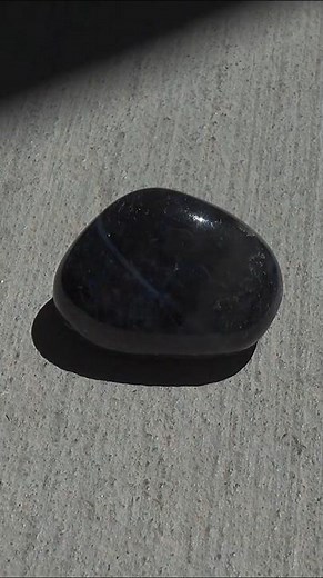 Sardonyx: The Crystal of Grounding, Courage, Strength, Action, Protection, and Motivation 🙏💎🧘🏻‍♀️