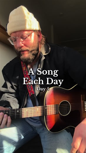 A song each day ~ day 5 “Winning A War” - a song about trying love those difficult people in your life” while still having healthy boundaries and not letting them walk all over ya. It’s not about winning the war, it never really feels good either way, you just gotta get through it. Something like that. Hope you enjoy the song #originalsong #singersongwriter #folkrock #indieartist #therapy