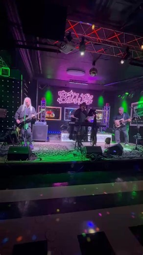 Sarah Moore on Reels | Facebook