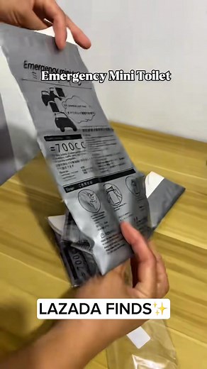 DITO SA LAZADA MABIBILI: https://s.lazada.com.ph/s.vGXO1?cc 700ML Emergency Pee Bag Portable Disposable Car Urine Vomit Toilet Bag for Camping Travel Traffic Jam Unisex | Everything but budol finds