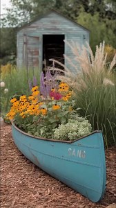 Upcycling inspiration for your garden ♥️ Enjoy! *Pictures are not mine, photos are from Pinterest #decor #HomeDecorInspo #farmhousedecor #homedecorating #HomeDecor #homedecorideas #homedecoration #GardenGoals #garden #GardenInspiration #upcycle #upcycled #VintageVibes #vintagestyle #antiques #pinterest | Beth's Country Primitive Home Decor