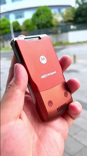 Iconic Mobile From The 2000s ✨| Motorola Flip Mobile Phone | Retro Mobile Unboxing #gadgetshorts