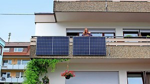 Klimaschonend Strom produzieren: So wird das alte PV-Modul zum Balkonkraftwerk