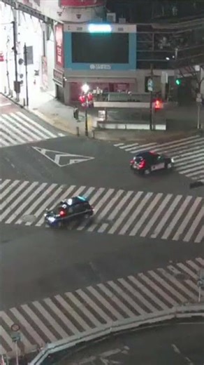 Live view of Shibuya Scramble Crossing