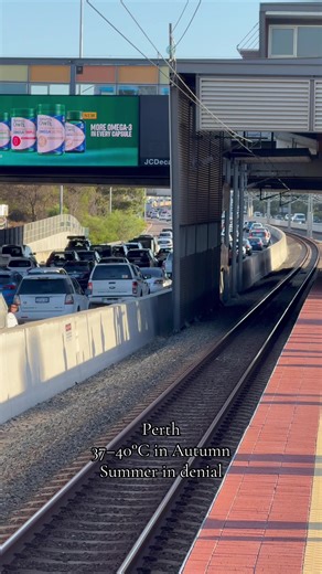 Perth's Unyielding Heat: 40 Degrees in Autumn